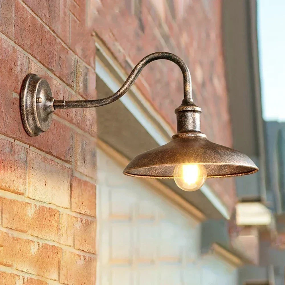 BowLift | Elegant wall lamp in retro design