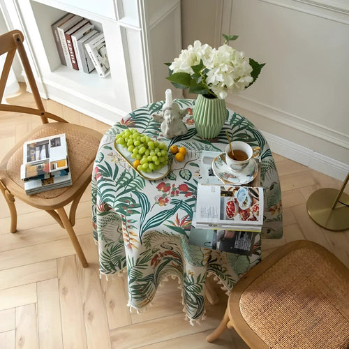 BowLift | Retro Floral Round Table Cloth