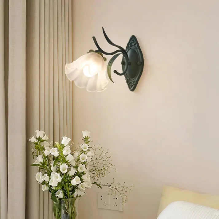 BowLift | LED Lily of the Valley Flower Wall Lamp - Decorative Floral Light Fixture for Living Room & Bedroom Decor