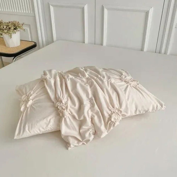 BowLift | Elegant Ruffle Flower Duvet Cover Set Made of Microfiber