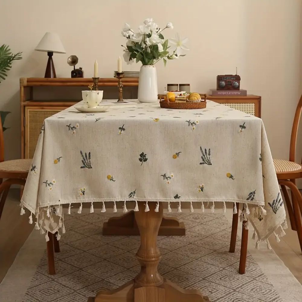 BowLift | Rustic Bloom Tassel Tablecloth