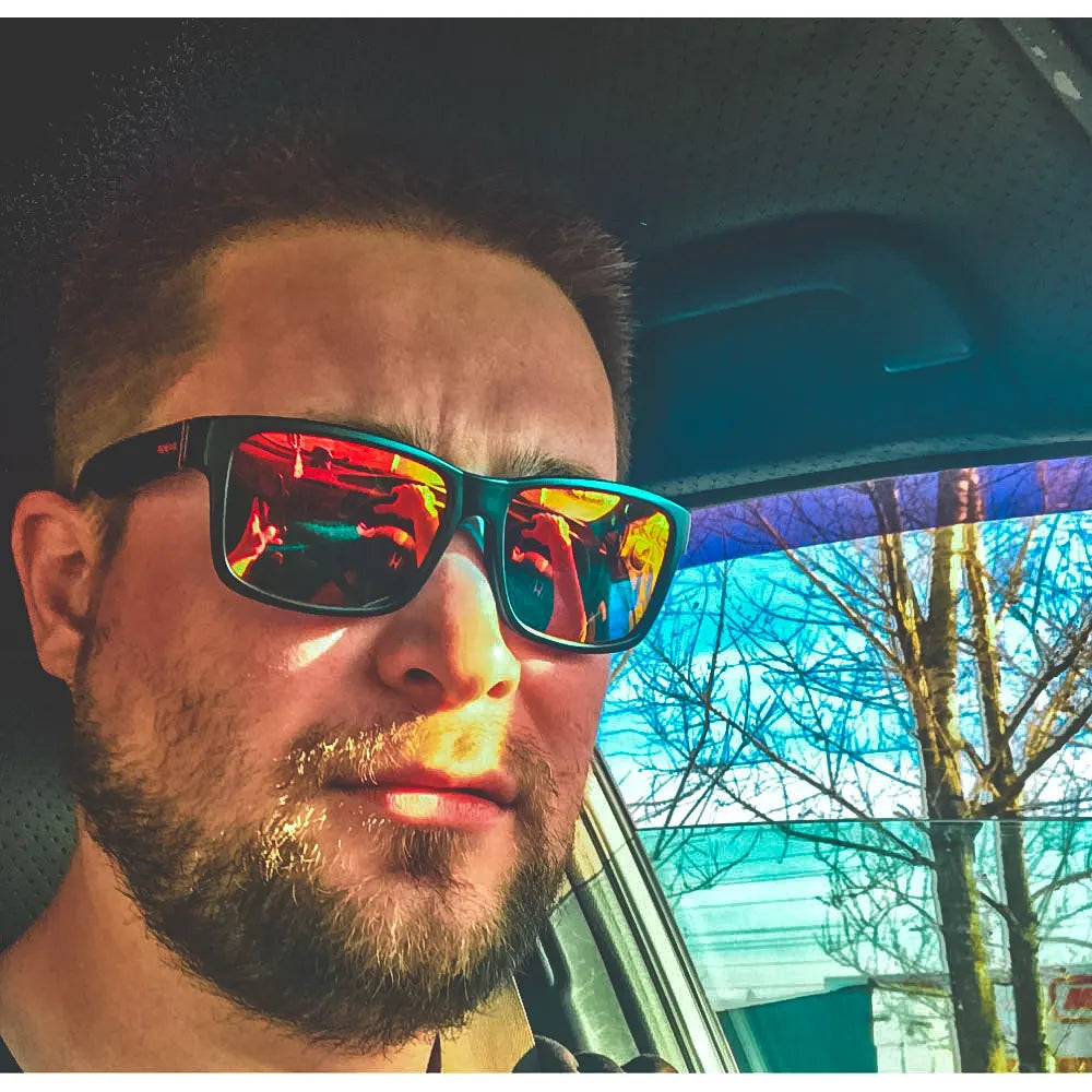 Sport sunglasses with photochromatic lenses | Bowlift
