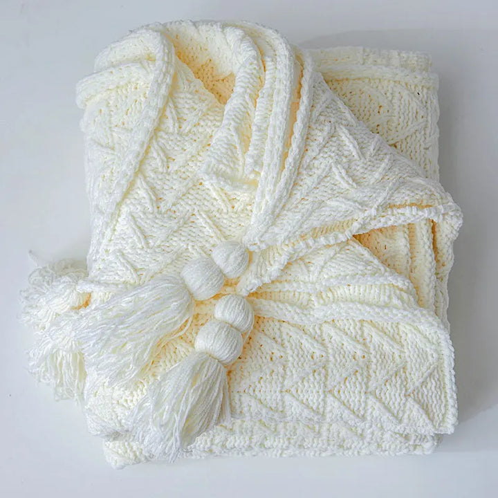 HeartCozy Blanket – Luxe Chenille Blanket with Heart Fringes Bowlift