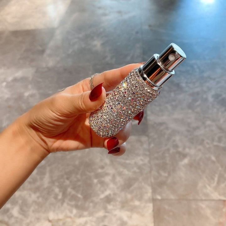 BowLift | Refillable perfume bottle in a luxurious diamond design | 10 ml travel size for on the go