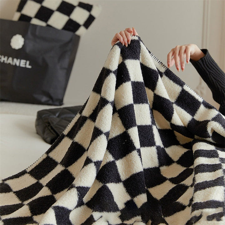 Plain Checkerboard Throw | Bowlift