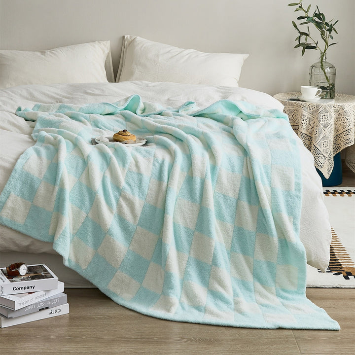 COLOURFUL CHECKERBOARD THROW | Bowlift