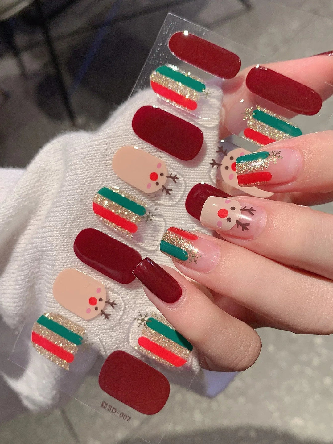 BowLift | Christmas Nail Stickers | Festive Designs | Easy to Apply