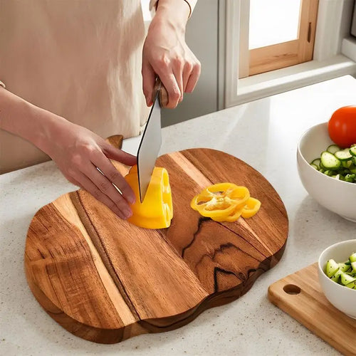 BowLift | Wooden serving spoon for meal preparation