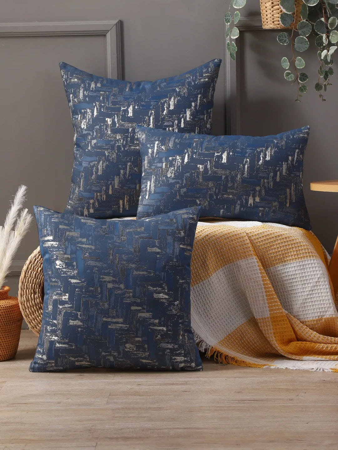 BowLift | Nordic Cushion Cover - Scandinavian Luxury Cushion Cover – Minimalist Design for Interior