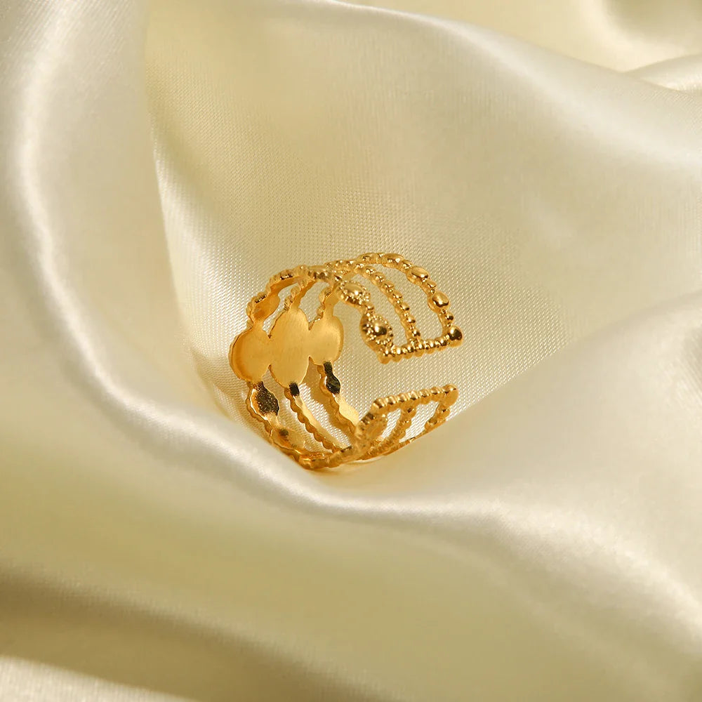 BowLift | 18k Triple Rose Stone Ring Stack