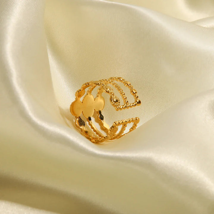 BowLift | 18k Triple Rose Stone Ring Stack