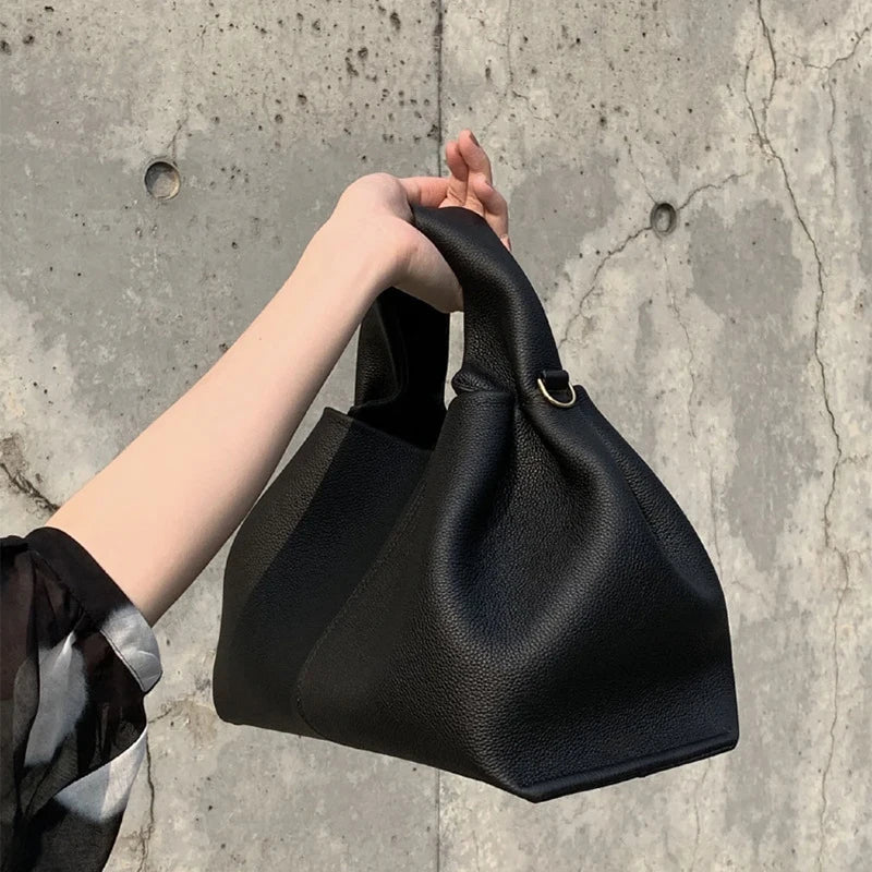 Daily Chic - Elegant Ladies Handbag for Daily Use Bowlift