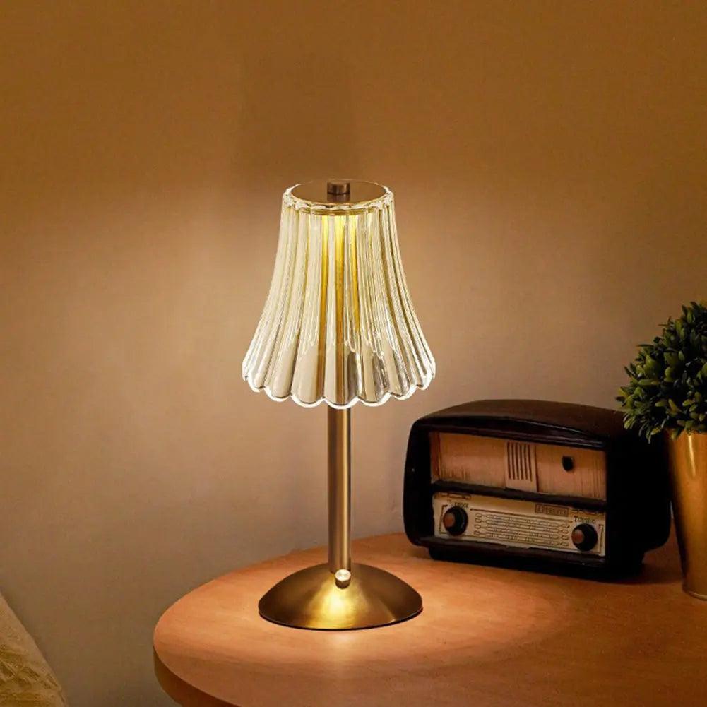 BowLift | CrystalLuxe - Vintage Table Lamp with Elegant Shine