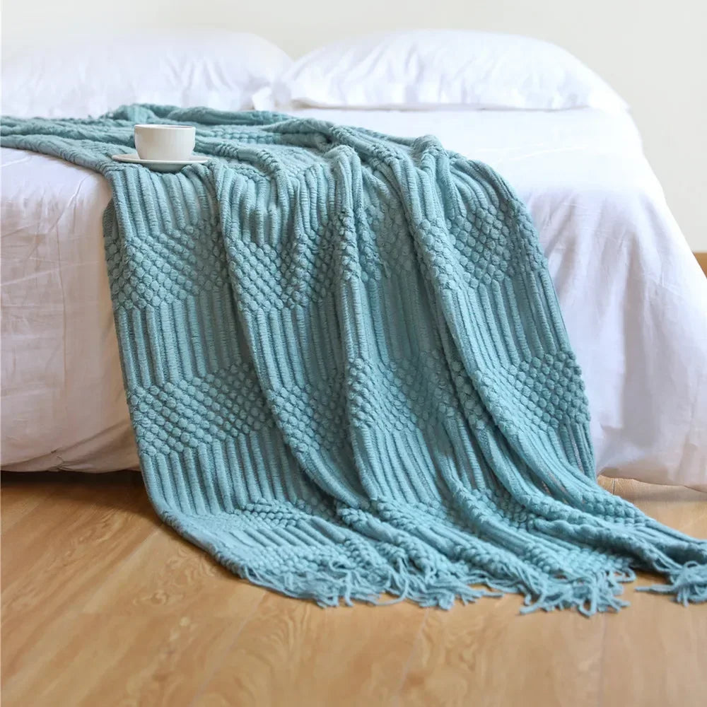 BowLift | Nordic Style Dick Knitted Blanket