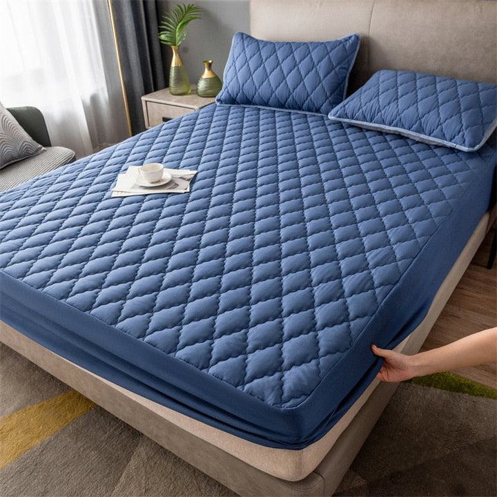 Anti-Slip Waterproof Mattress Cover | Bowlift