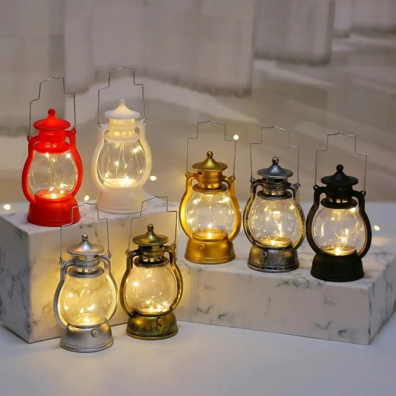 Battery-powered LED hanging lantern in antique design - Portable decorative lantern for indoor and outdoor use, ideal for garden & balcony | Bowlift