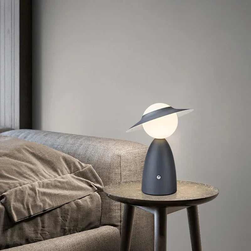 BowLift | Battery Table Lamp Man with Hat