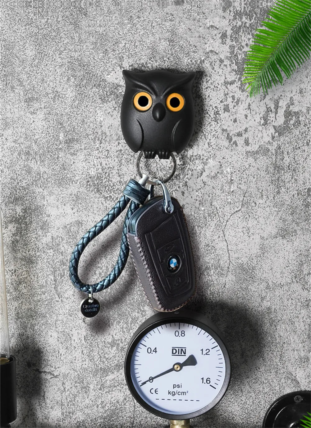 BowLift | Keychain for night owls - Never lose your keys again - Practical and safe