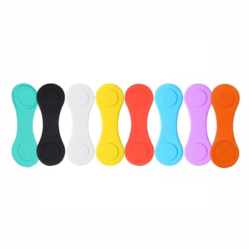 BowLift | Magnetic Silicone Folding Golf Ball Marker Holder with Hat Clip