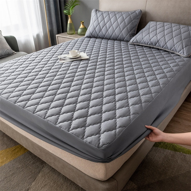 Anti-Slip Waterproof Mattress Cover | Bowlift