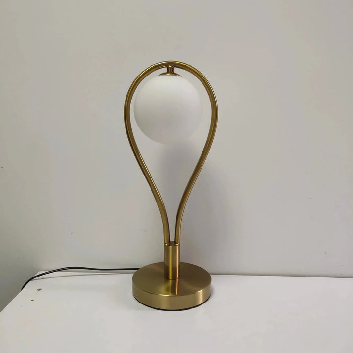 BowLift | Elegant bedroom lamp with glass details