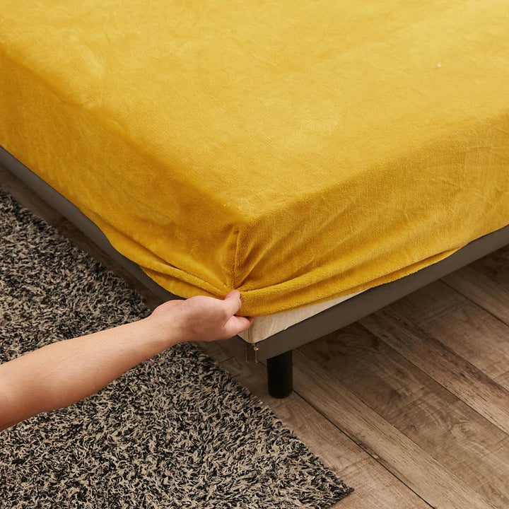 BowLift | Fitted Sheet Velura | Stretch Velvet | Soft & Warm | Mattress Protector for Winter