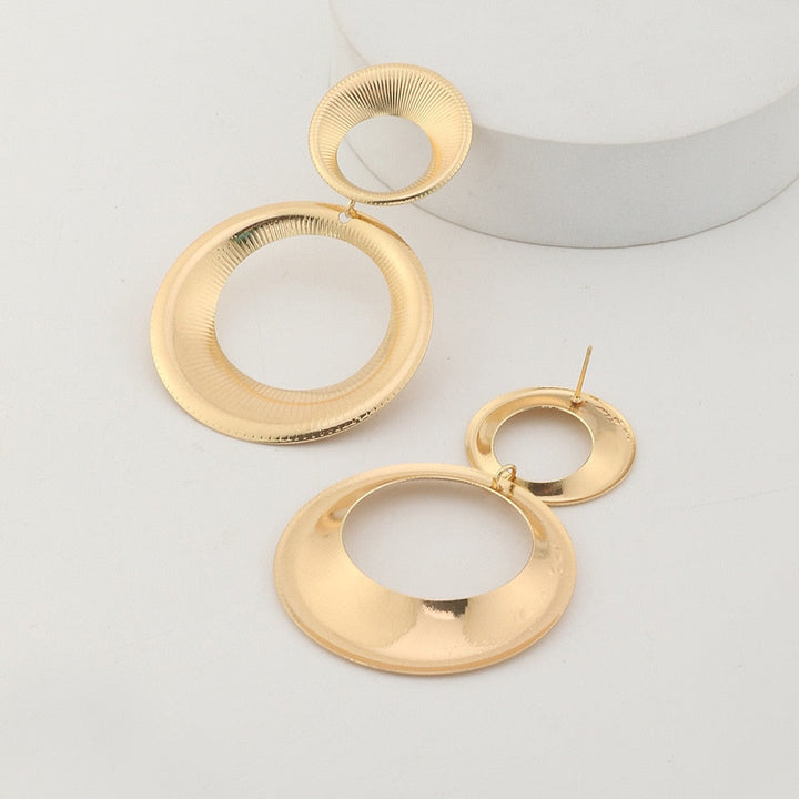 Golden Circle Earrings | Unique Statement Jewelry for a Bold Look Bowlift