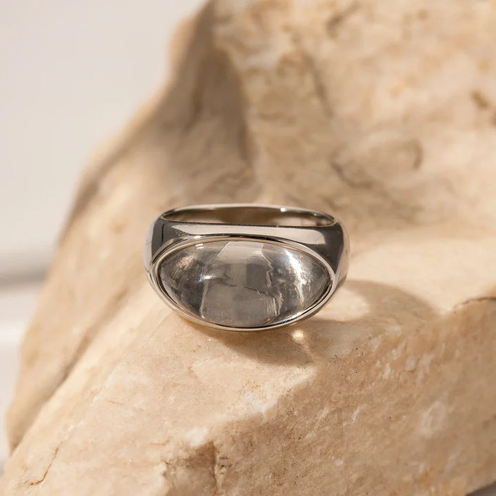 BowLift | Chunky Oval Stone Set Ring