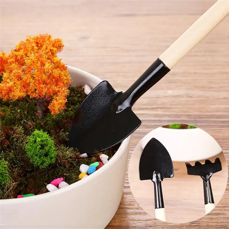 BowLift | 3-piece garden tool set with wooden handles – Handy shovel, rake, and hoe for garden maintenance