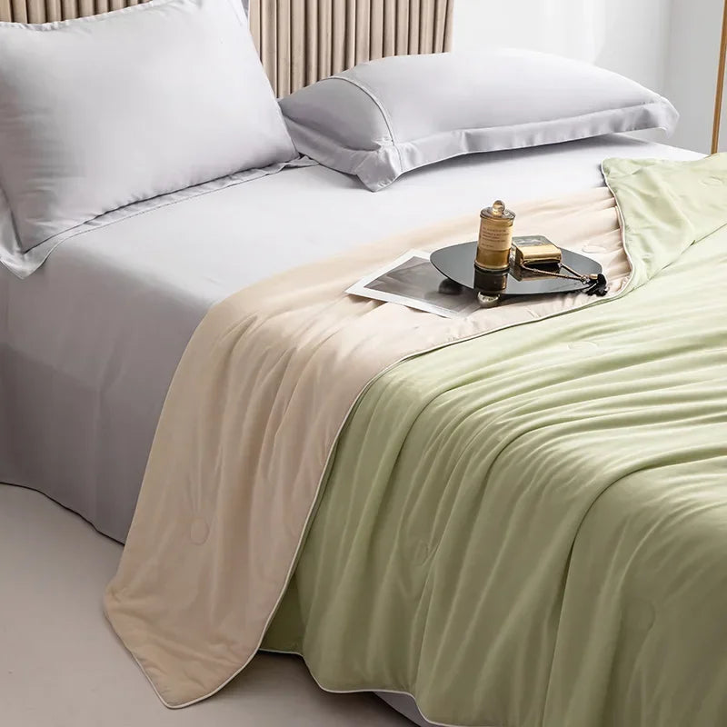High-Quality Cooling Blanket – Smooth Air-Conditioning Comforter, Lightweight Summer Quilt with Double-Sided Cooling Fabric | Bowlift