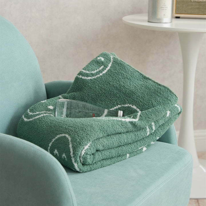 Smiley Blanket | Bowlift