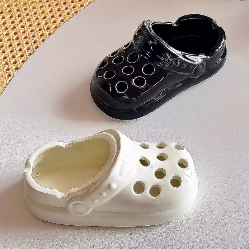BowLift | Sandal Art Ceramic Ashtray