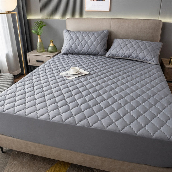 Anti-Slip Waterproof Mattress Cover | Bowlift