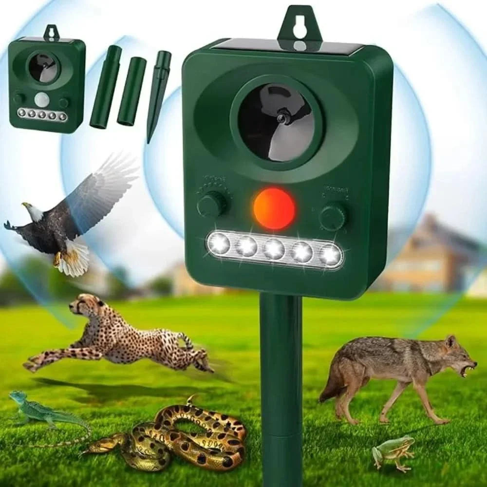 BowLift | ULTRAGUARD ANIMAL REPELLER – Ultrasonic Animal Repeller with LED Light – Weatherproof & Battery Operated for Garden & Outdoor Use