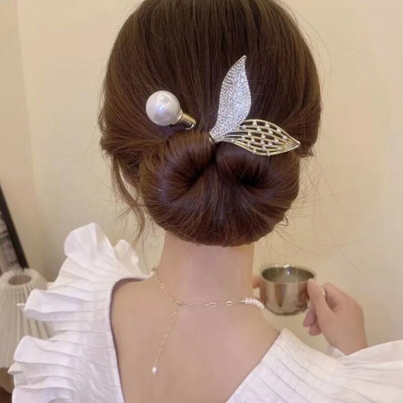 BowLift | Invisible Lazy Coiled Hair Clips