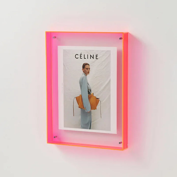 BowLift | Double-sided acrylic photo frame
