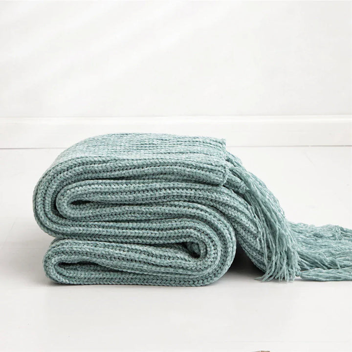 HeartCozy Blanket – Luxe Chenille Blanket with Heart Fringes Bowlift
