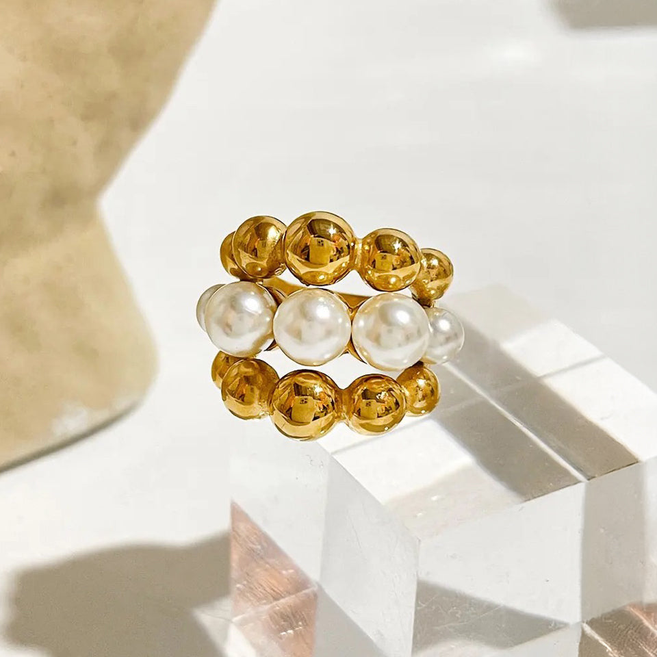 BowLift | 18k Chunky Gold Accented Pearl Bead Ring