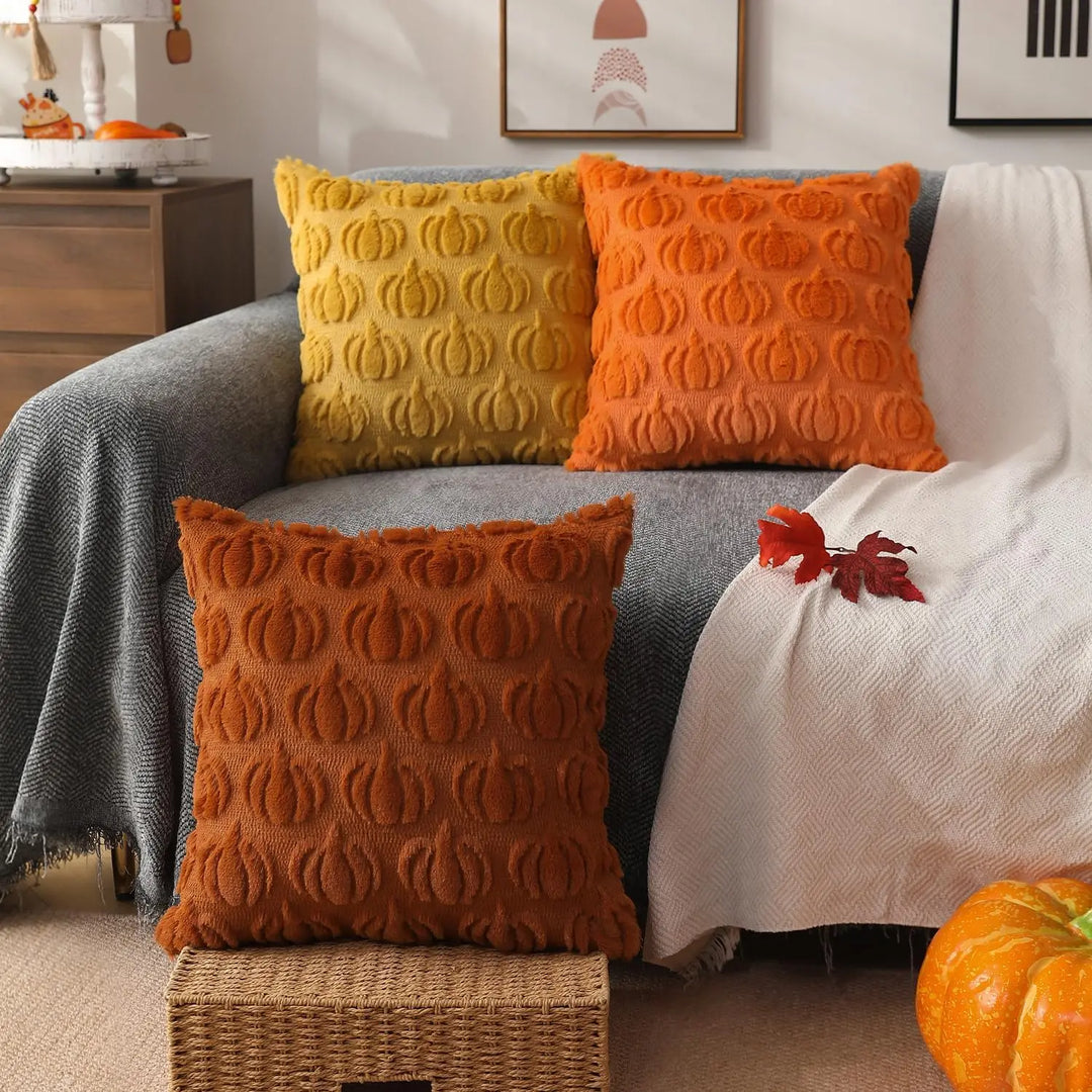 BowLift | Soft cushion cover made of faux fur for autumn decoration – RusticCozy (1+1 FREE)