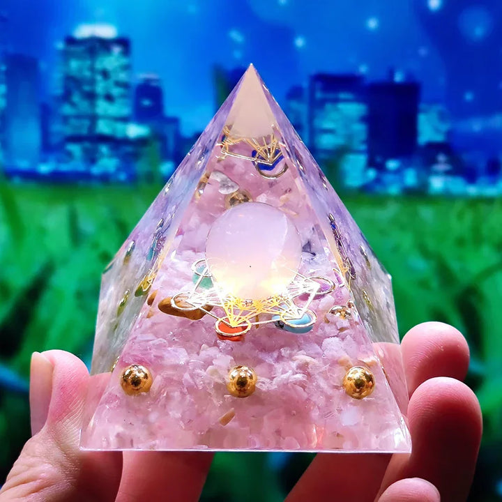 BowLift | Orgonite Pyramid with Amethyst Pendulum – Energy, Protection and Decoration