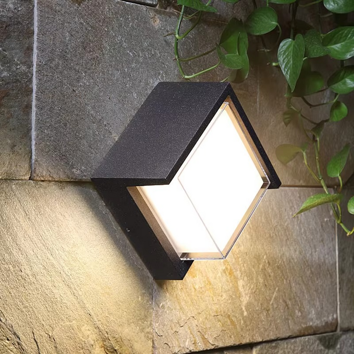 BowLift | Lucy | Outdoor Wall Light With Motion Sensor IP65 LED