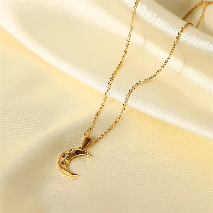 BowLift | 18k Diamond Adorned Crescent Moon Necklace