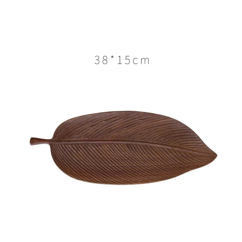 Leaf-shaped fruit plate