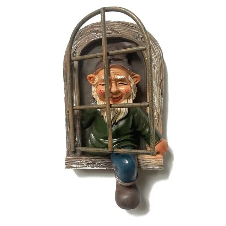 BowLift | Joyful gnomes that will add charm to every corner of the garden!