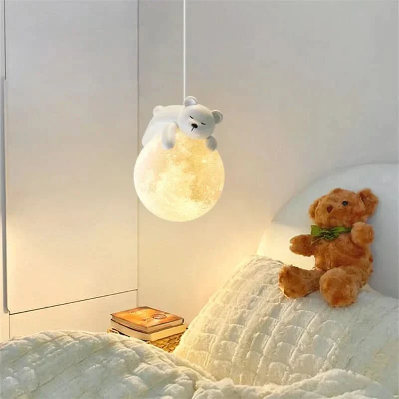 BowLift | WINTHARA – Enchanting ceiling light with bear on the moon