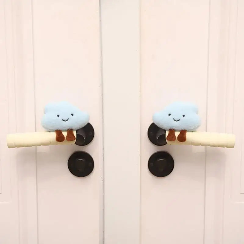 BowLift | Anti Bump Happy Cloud Door Handle Cover