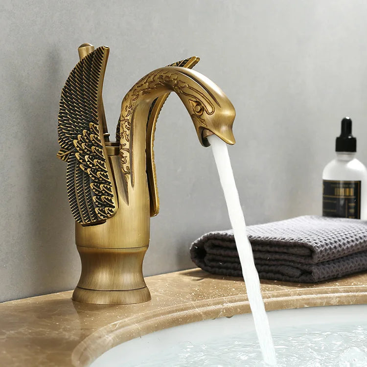 BowLift | Swan Single Handle Golden Basin Faucet