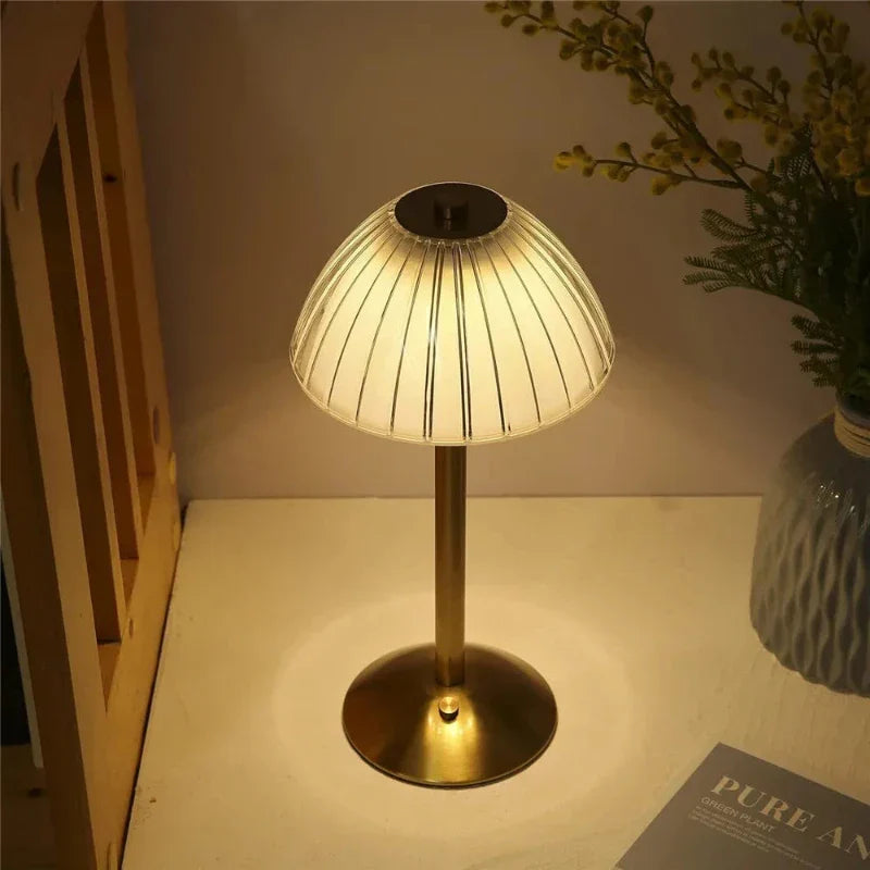 BowLift | GlassGleam | Cordless three-color LED table lamp with dimming function