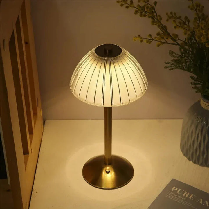 BowLift | Wireless three-color LED table lamp with dimming function