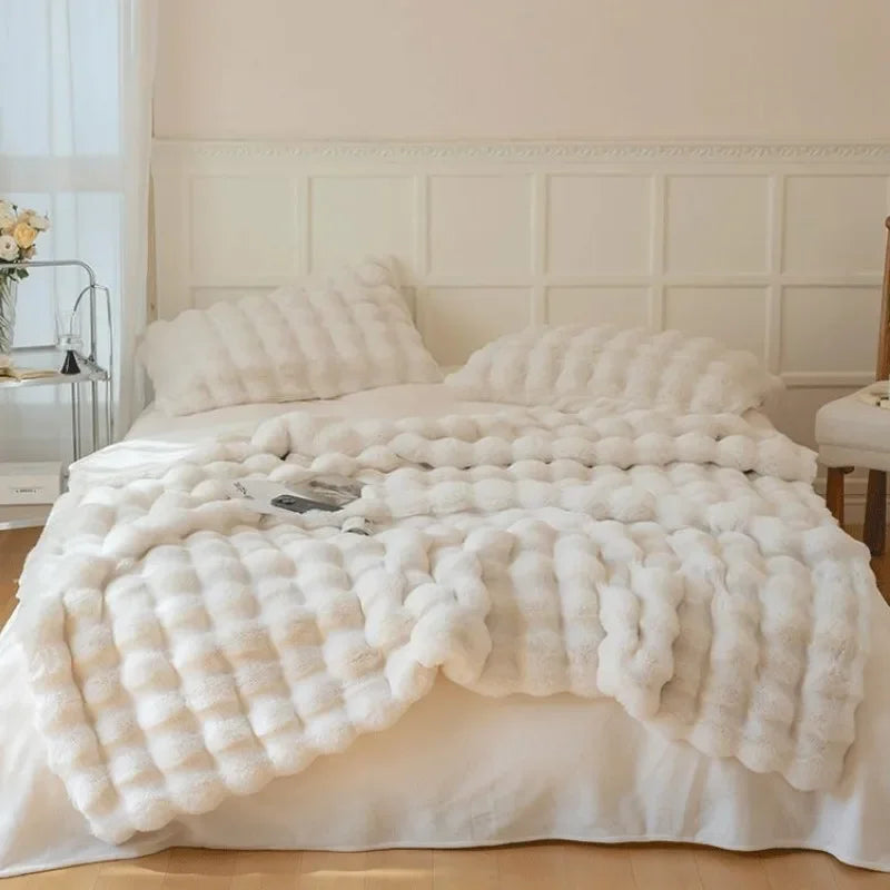 BowLift | PlushCozy | Faux Fur Winter Blanket